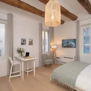 Design Vieux Port Apartment