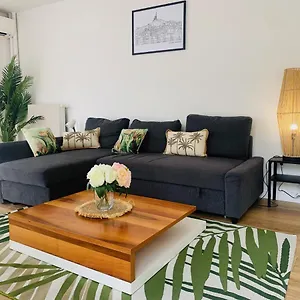 Wonderful Place Near Vieux Port 56m2 Appartement